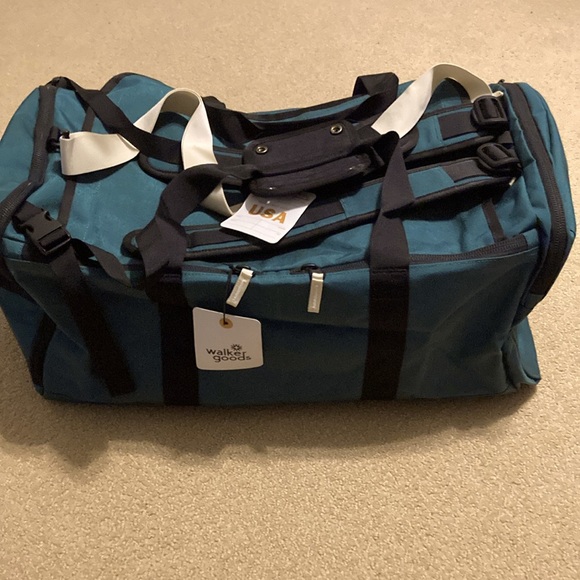 Walker Family Goods Valley Duffel new with tags + additional shoulder straps - Picture 2 of 4